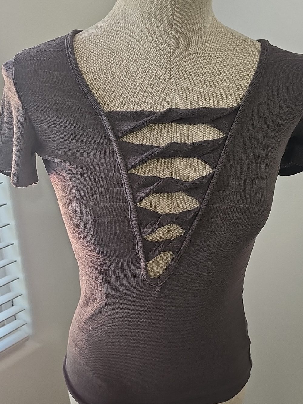Twisted Front Deep V Tee - Gray